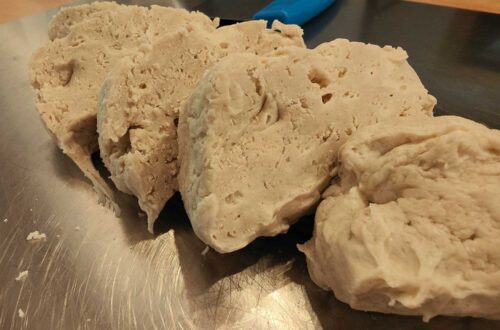 Fermentierter Biga Vorteig aufgeschnitten